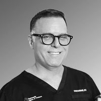 Dr. Daniel Kraus